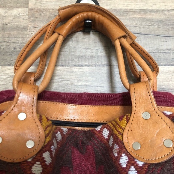 Boho Handcrafted Woven Navaho Southwestern Multicolor Crossbody Bag - Picture 4 of 16